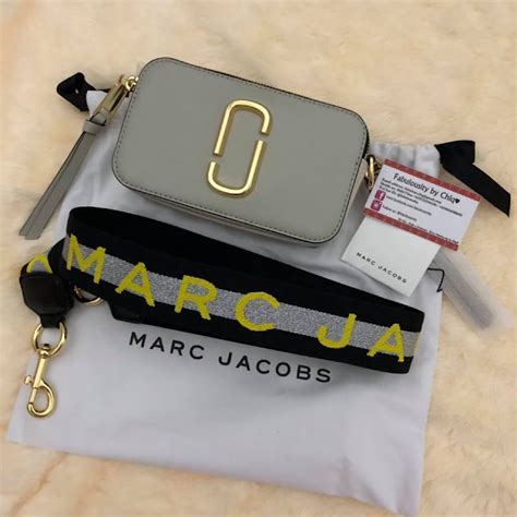 marc jacobs camera bag original vs fake|marc jacobs camera bag sale.